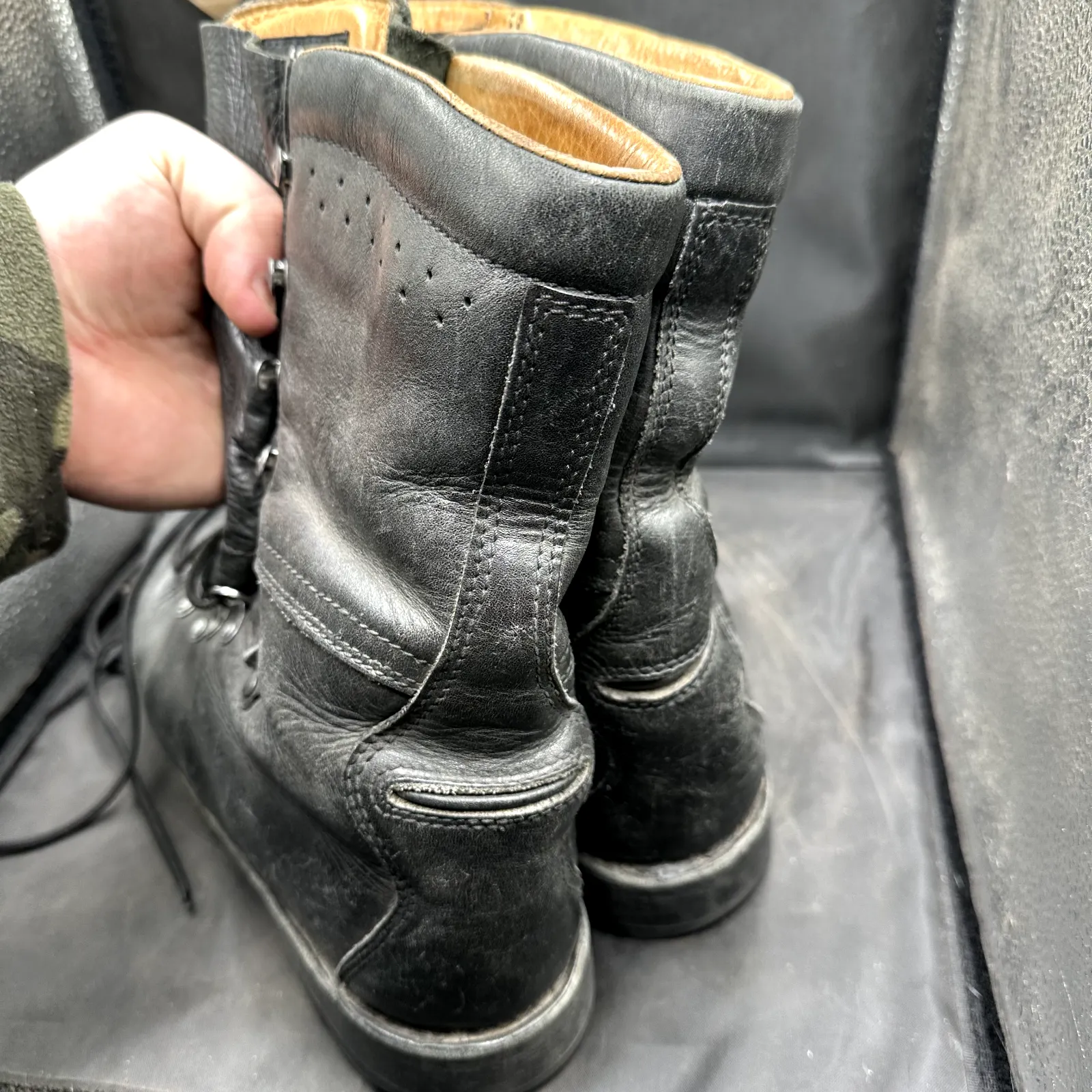 Austrian Army Black Leather Army Heavy Duty Combat Boots - Size EU 42 - UK 8