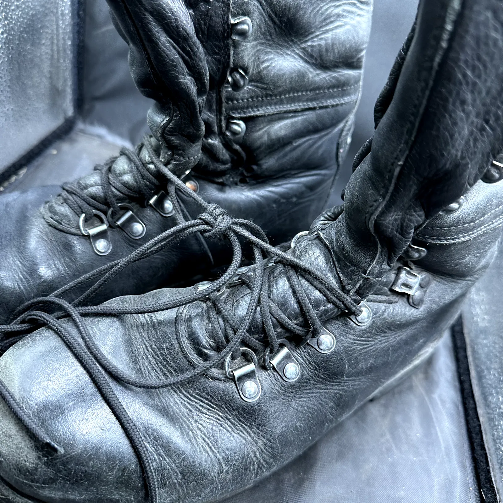 Austrian Army Black Leather Army Heavy Duty Combat Boots - Size EU 42 - UK 8