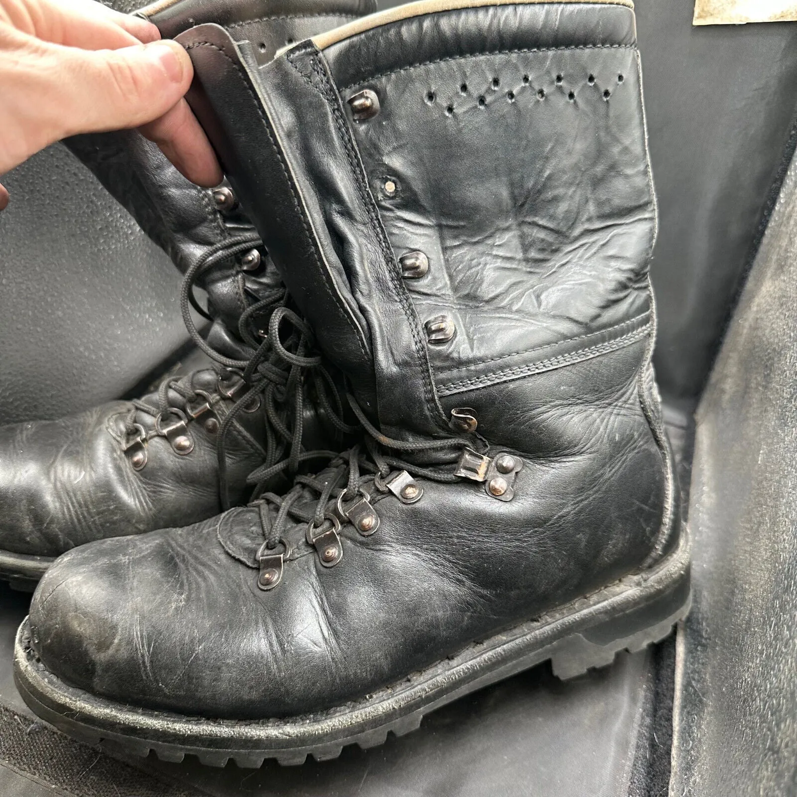Austrian Army Black Leather Heavy Duty Combat Boots - Size EU 44 - UK 9.5