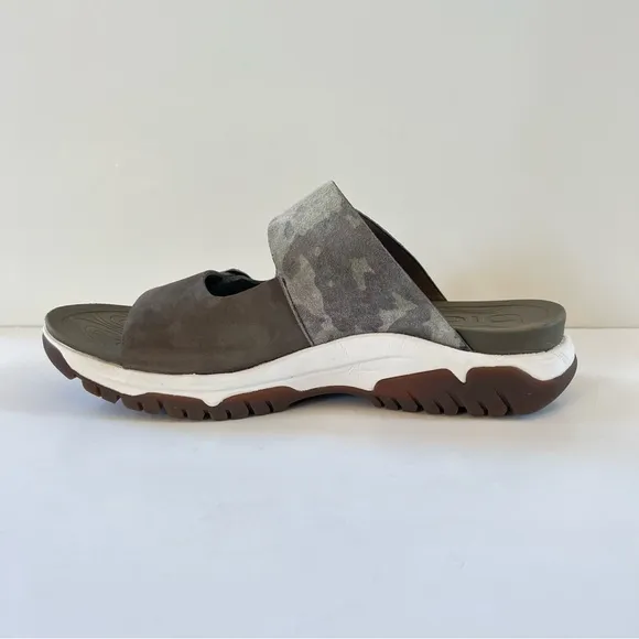 Bionica Naille Suede Slip On Slides Camouflage Double Strap Sandals Shoes SZ 10