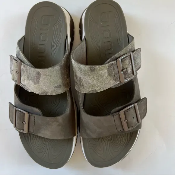Bionica Naille Suede Slip On Slides Camouflage Double Strap Sandals Shoes SZ 10