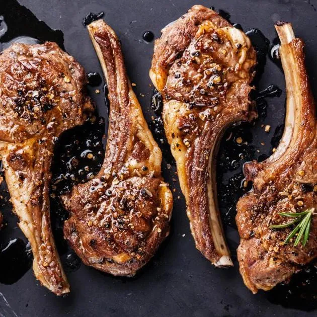 Chuletas / costillas de palo y riñonada de cordero Premium 1 Kg