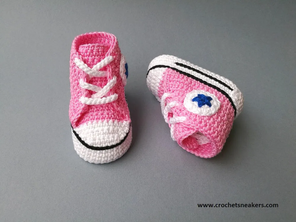 Crochet Pattern baby shoes, newborn booties