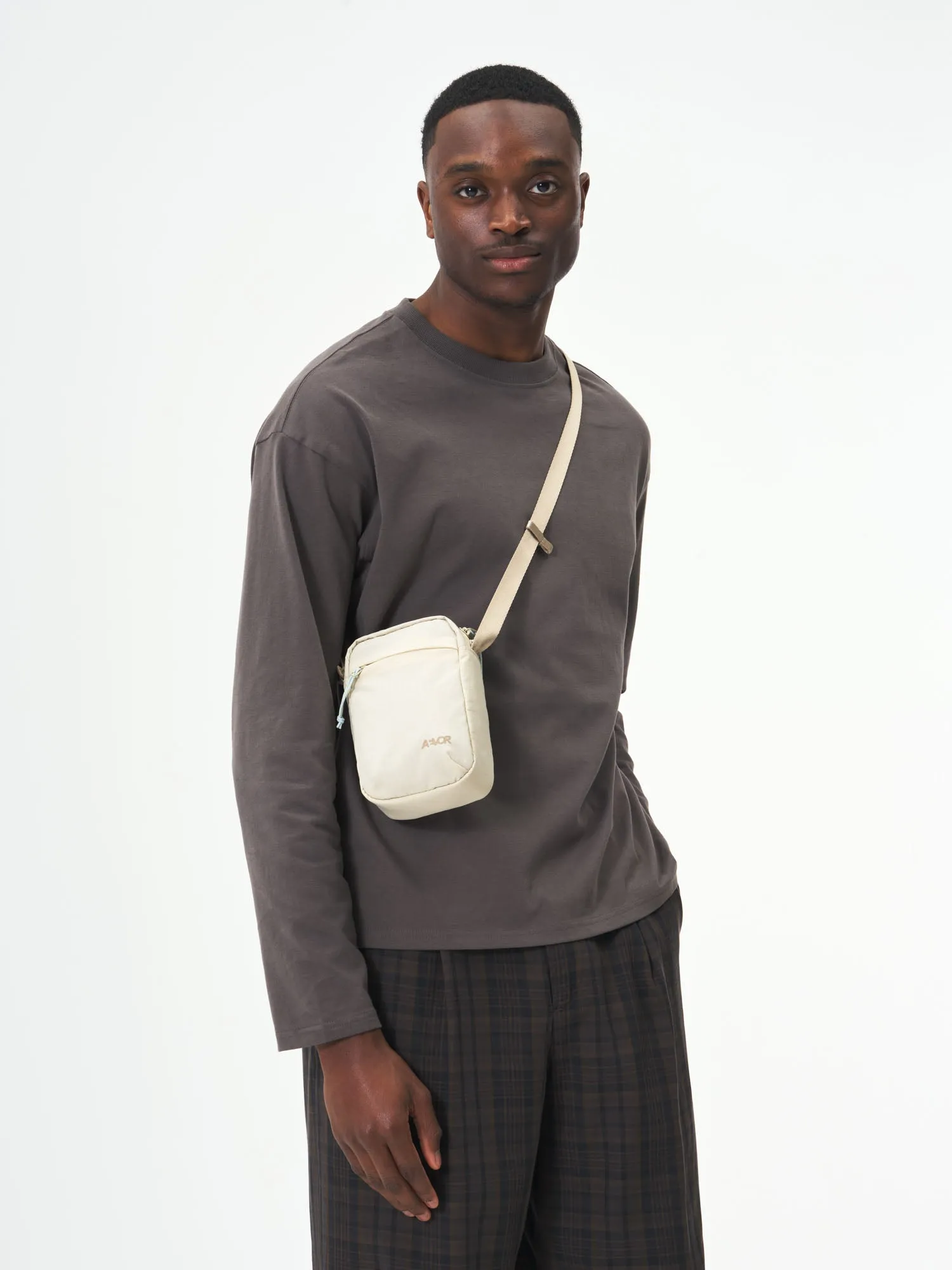 Easy Ride Pouch - Off-White