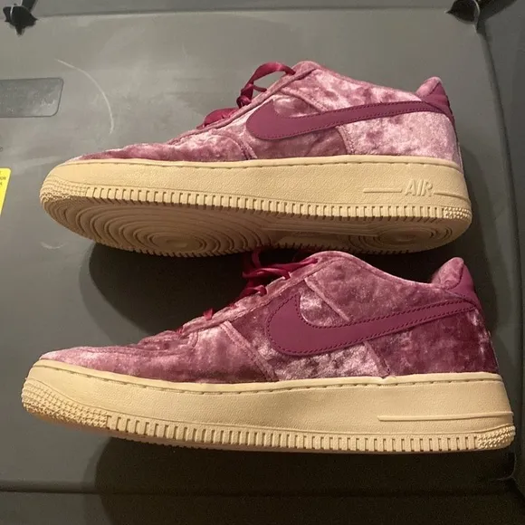 Euc Nike Air Force 1 6.5 Youth Low Pink Purple Crushed Velvet Shoes Womens