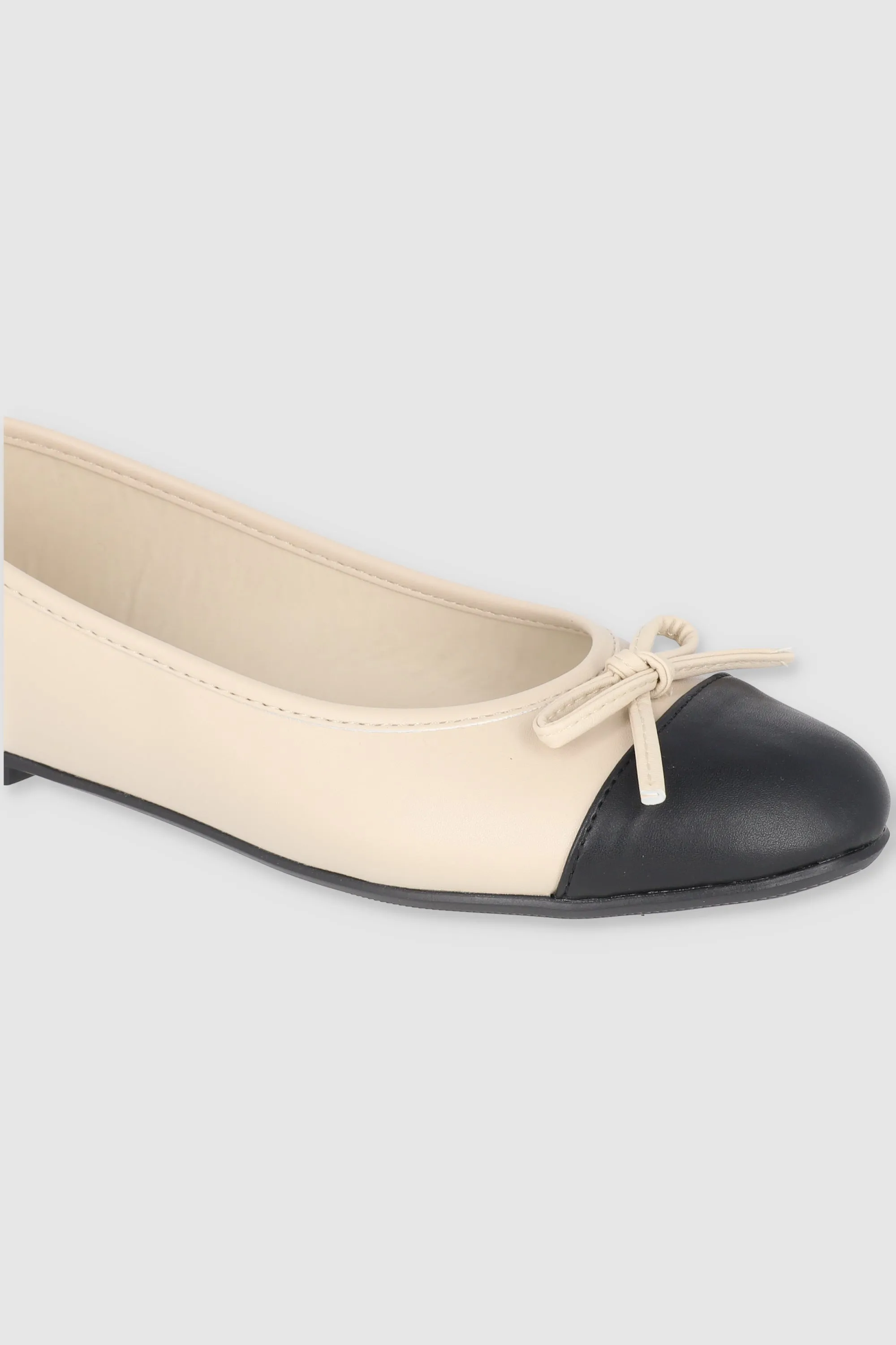 FLAT BALERINA CONTRASTE