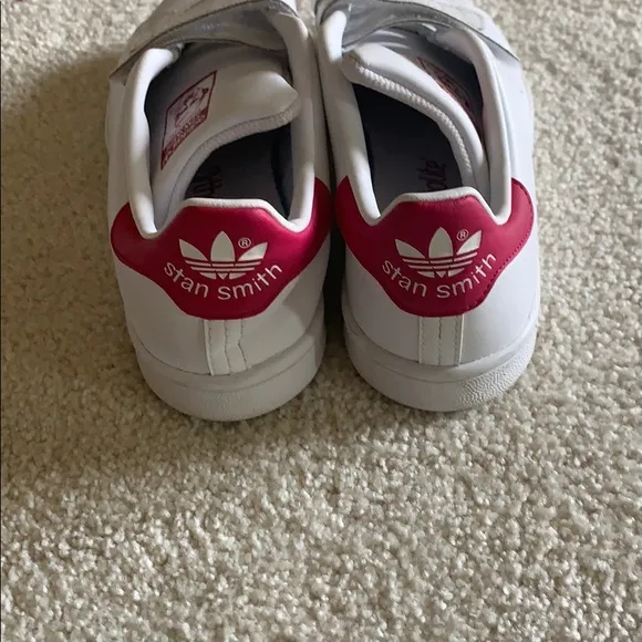 Girls Stan Smith adidas
