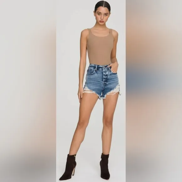 Good american NWT 6 revolve bombshell distressed high waist denim Shorts
