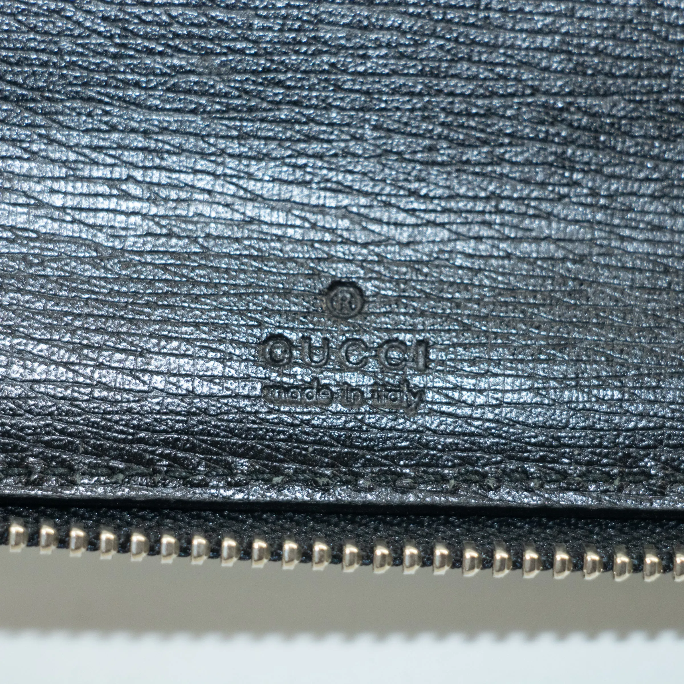 Gucci Black Leather Zip Around Clutch Bag  #2574