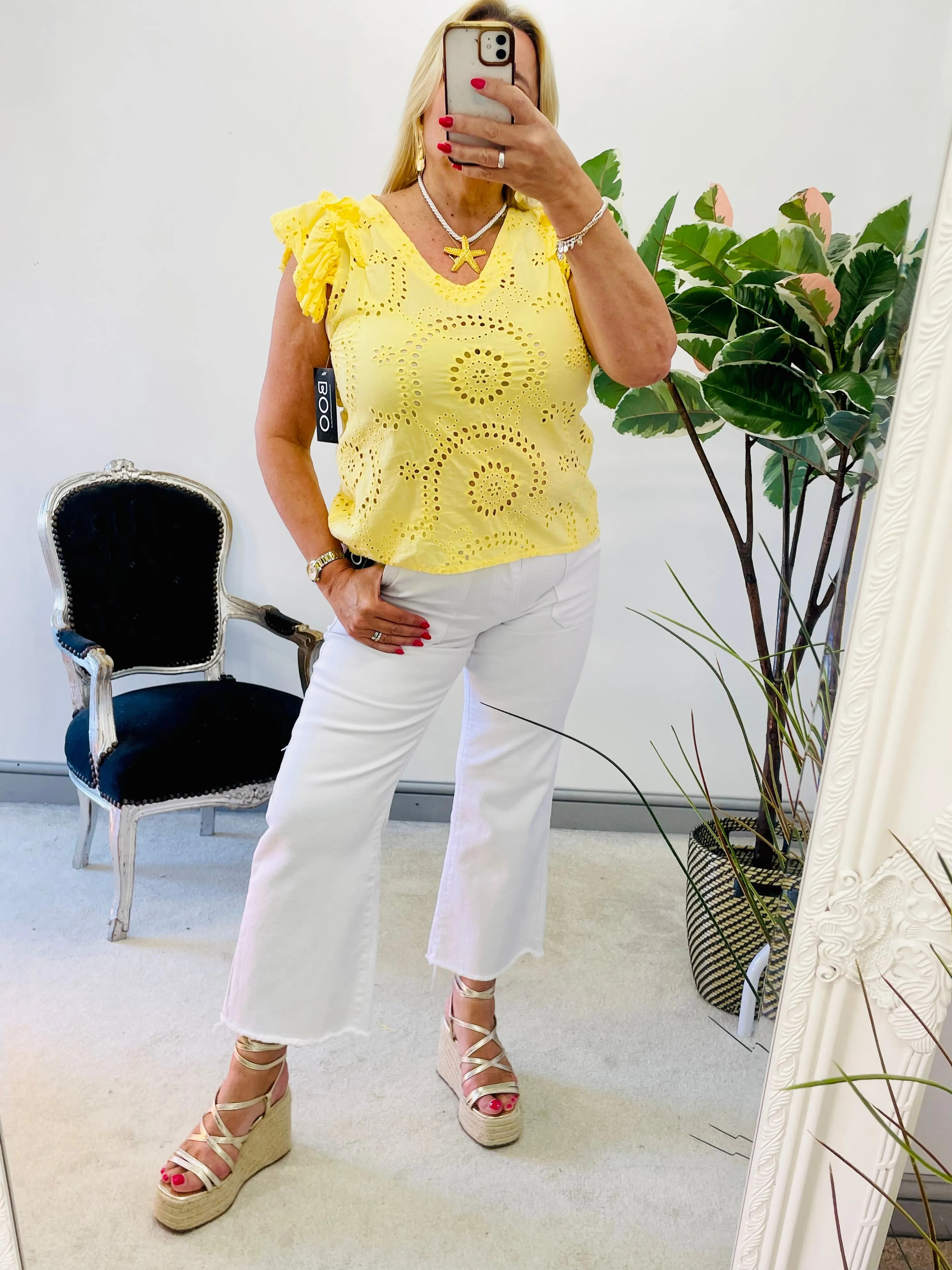 The VAL white  cropped jeans - sizes 8 to 16
