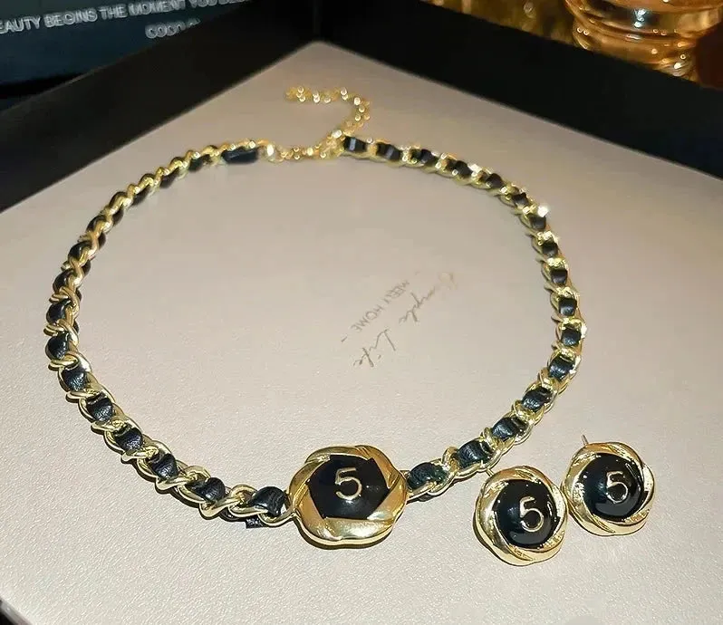 Vintage PU Leather Choker Necklace Earring Jewelry Set Collarbone Chain