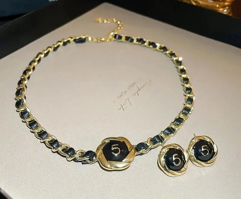 Vintage PU Leather Choker Necklace Earring Jewelry Set Collarbone Chain