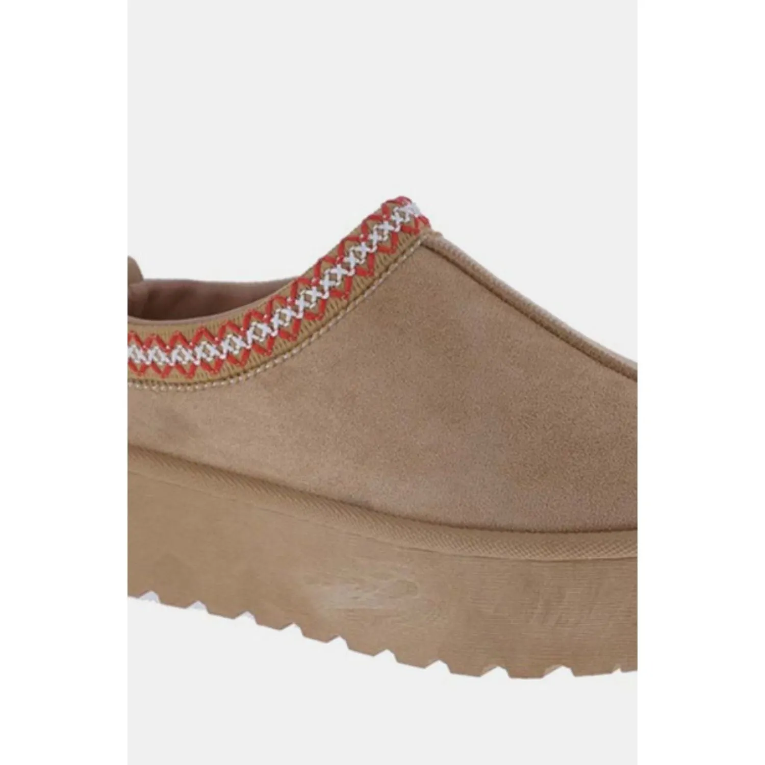 Weeboo Platform Embroidered Trim Slip-On Boots