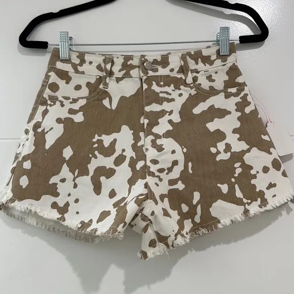 Wisteria Lane brown &amp; white high waisted cow print frayed shorts western NWT S